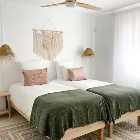 Rock Rose Villa, Vale Da Telha,